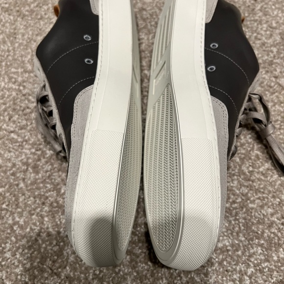 BNWOT UNTUCKIT men’s leather shoes grey size 12 - Picture 5 of 5